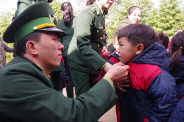 Hình ảnh người chiến sĩ biên phòng trên mọi mặt trận