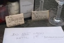 Bất ngờ món quà cưới cặp vợ chồng mở sau 9 năm kết hôn