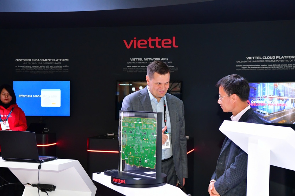 Viettel giới thiệu chip mới tại sự kiện công nghệ di động hàng đầu thế giới - 1 Viettel giới thiệu chip mới tại sự kiện công nghệ di động hàng đầu thế giới - 1