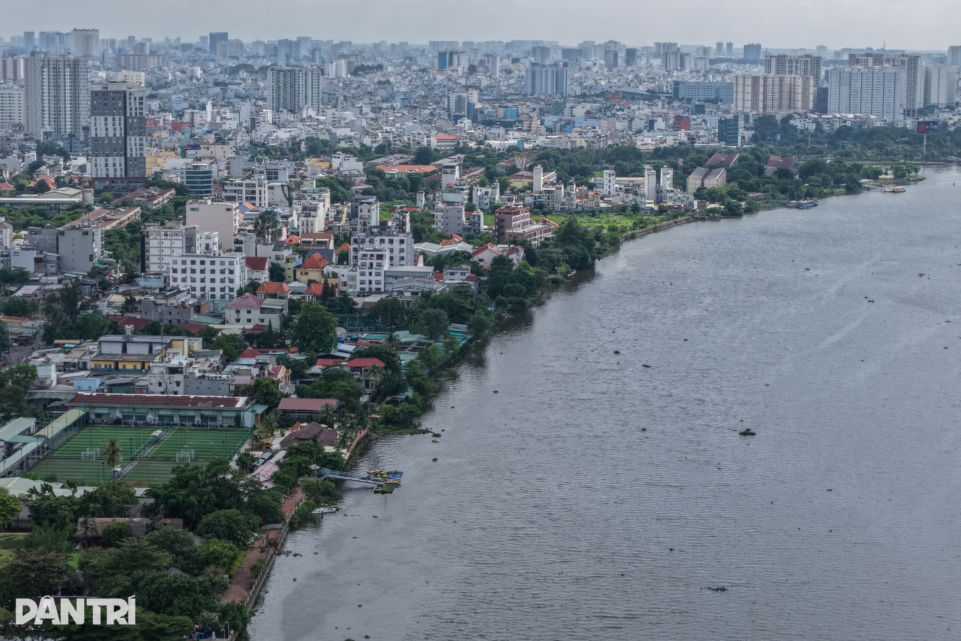 Toàn cảnh công trường dự án chống sạt lở bán đảo Thanh Đa sắp bị thanh tra - 4 Toàn cảnh công trường dự án chống sạt lở bán đảo Thanh Đa sắp bị thanh tra - 4