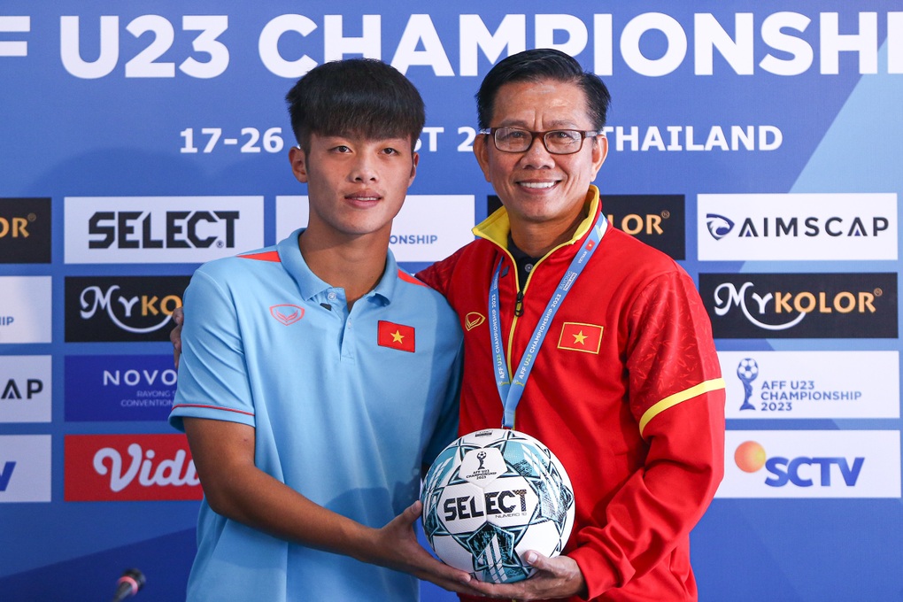 HLV Hoàng Anh Tuấn: Cơ hội vô địch của Indonesia chỉ ngang U23 Việt Nam - 2