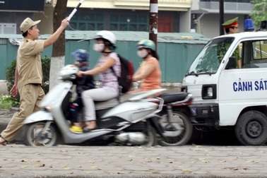 Trật tự đô thị “múa gậy” chặn xe vì... chỉ tiêu 50 triệu