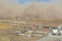 Bão cát cao 100m càn quét thành phố Trung Quốc