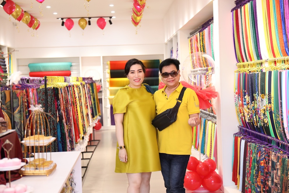 Vải Áo Dài Cẩm Tú - mang đến vẻ đẹp rạng ngời cho người phụ nữ - 2 Vải Áo Dài Cẩm Tú - mang đến vẻ đẹp rạng ngời cho người phụ nữ - 2