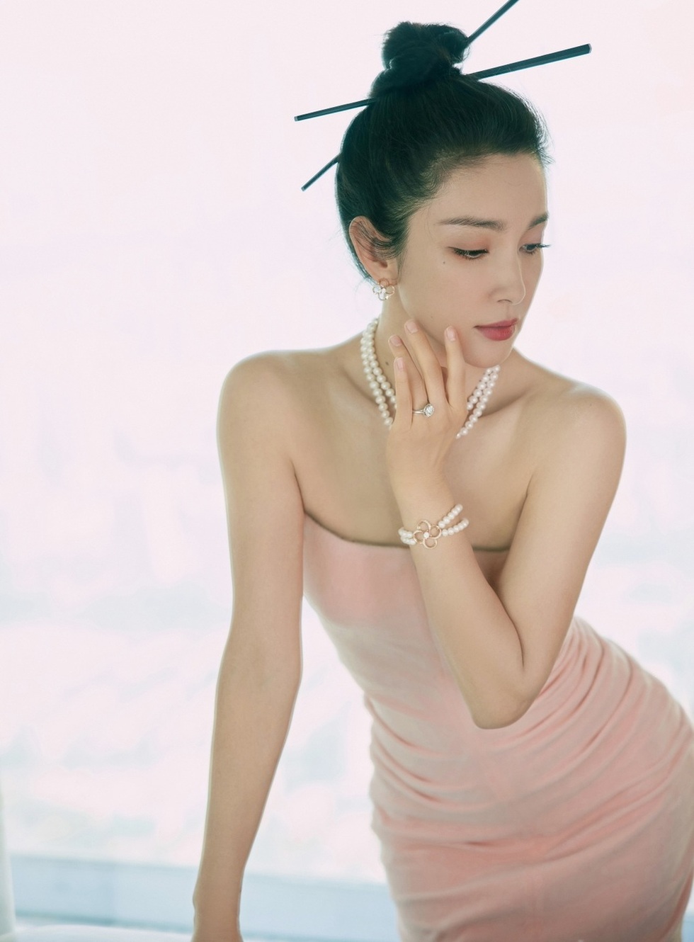 Chị đẹp không lập gia đình, để lại tài sản nghìn tỷ đồng cho các cháu - 3