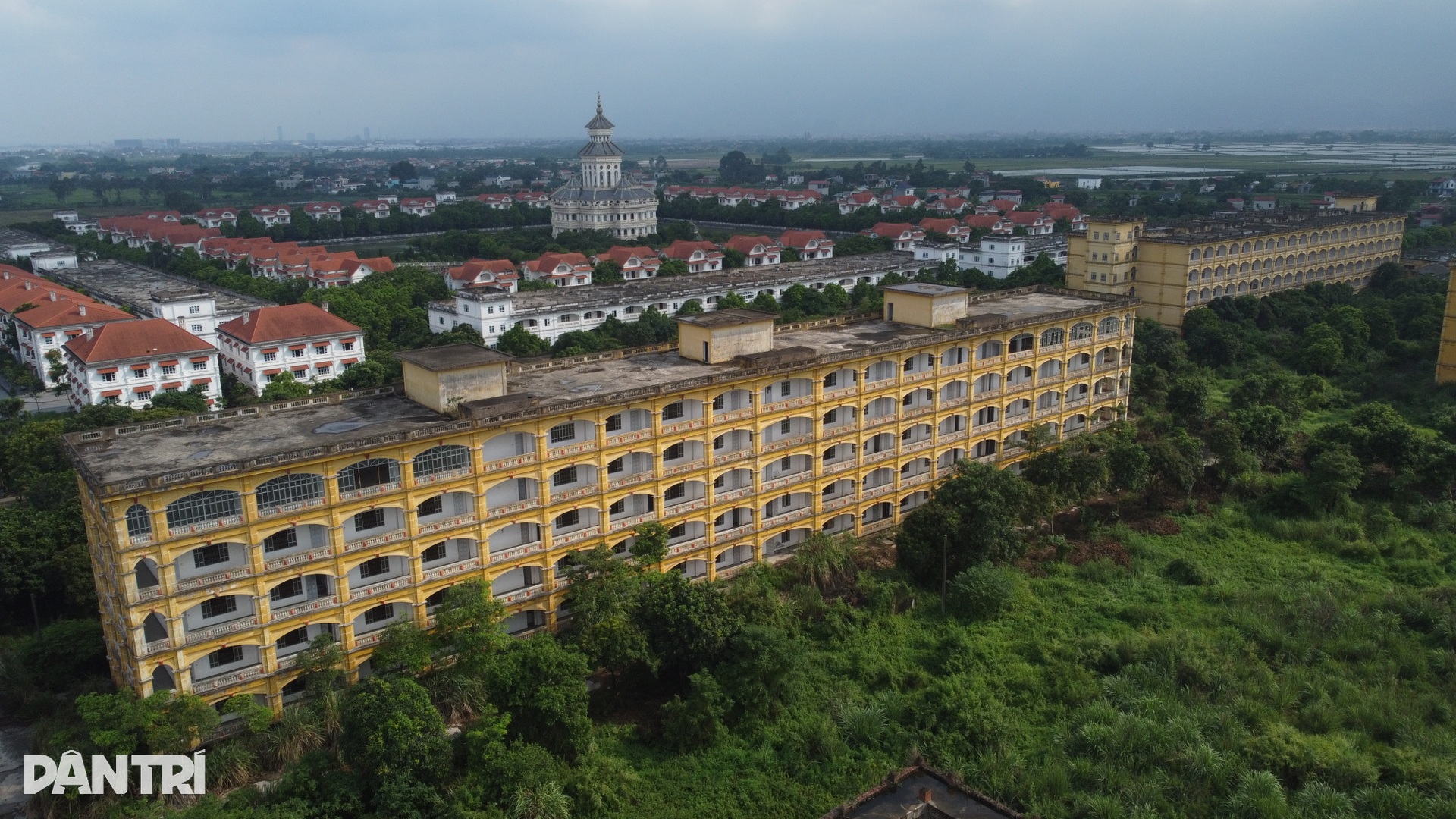 Hiện trạng Trường Đại học Hà Hoa Tiên mới bị đình chỉ hoạt động - 6 Hiện trạng Trường Đại học Hà Hoa Tiên mới bị đình chỉ hoạt động - 6