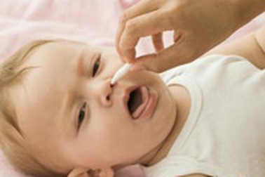 Ngộ độc thuốc nhỏ mũi ở trẻ nhỏ