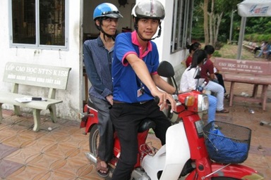 Nghị lực của sĩ tử khuyết tật mong trở thành doanh nhân