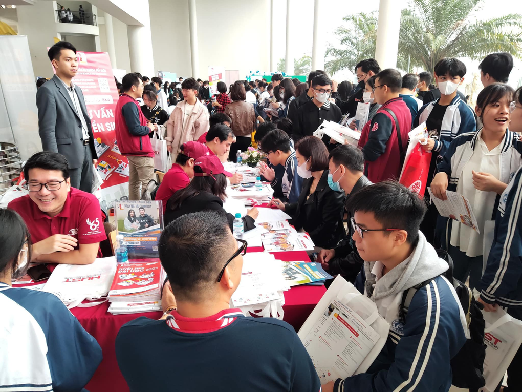 Những ngành học có xu hướng phát triển mạnh trong tương lai - 1 Những ngành học có xu hướng phát triển mạnh trong tương lai - 1