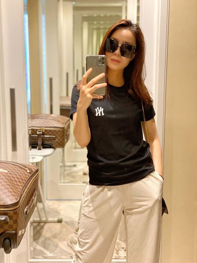 Nàng công sở học "bí kíp" lên đồ của diễn viên Hồng Diễm - Ảnh 12. Nàng công sở học "bí kíp" lên đồ của diễn viên Hồng Diễm - Ảnh 12.