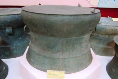 Những chiếc trống đồng hàng nghìn năm tuổi 