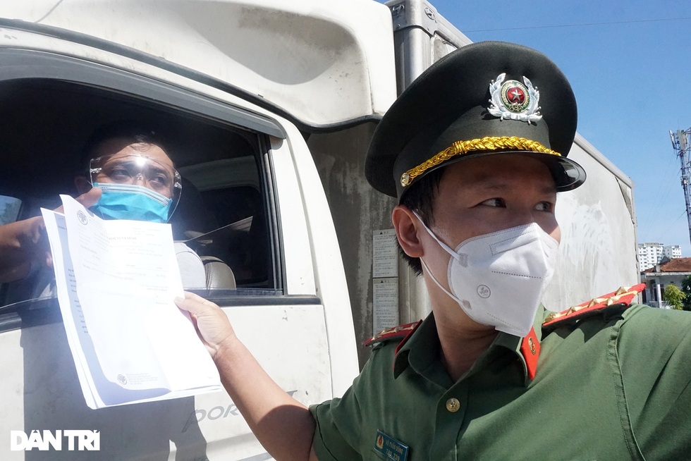 Rang mình trong chảo lửa thành Vinh chặn Covid-19 - 13 Rang mình trong chảo lửa thành Vinh chặn Covid-19 - 13