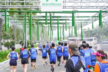 Bảo hiểm AAA tài trợ đường chạy sôi động Revive Water Run 2022