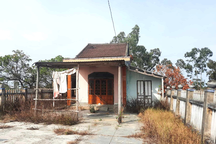 Đất đai, nhà cửa người dân bị "treo" trong vùng dự án nghỉ dưỡng 4 tỷ USD