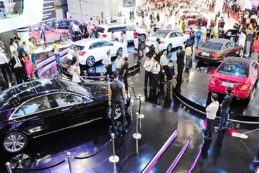 Người Việt tiêu thụ ô tô tăng gấp đôi trong 5 tháng qua