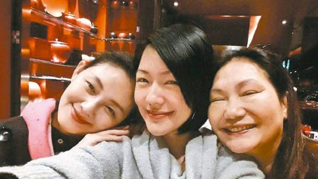 Tấm đệm 7 tỷ đồng khiến Từ Hy Viên và chồng cũ cãi nhau - 4 Tấm đệm 7 tỷ đồng khiến Từ Hy Viên và chồng cũ cãi nhau - 4