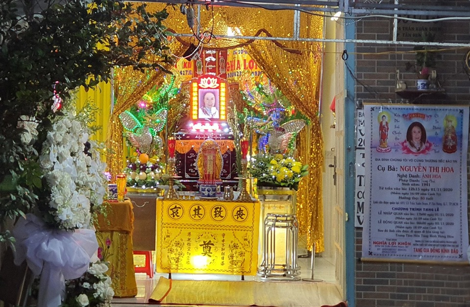NSND Bạch Tuyết: Tôi kính trọng tài năng và nhân cách chị Ánh Hoa - 1 NSND Bạch Tuyết: Tôi kính trọng tài năng và nhân cách chị Ánh Hoa - 1