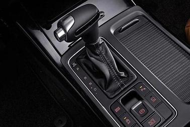 Những dấu hiệu nhận biết khi xe gặp sự cố về hộp số