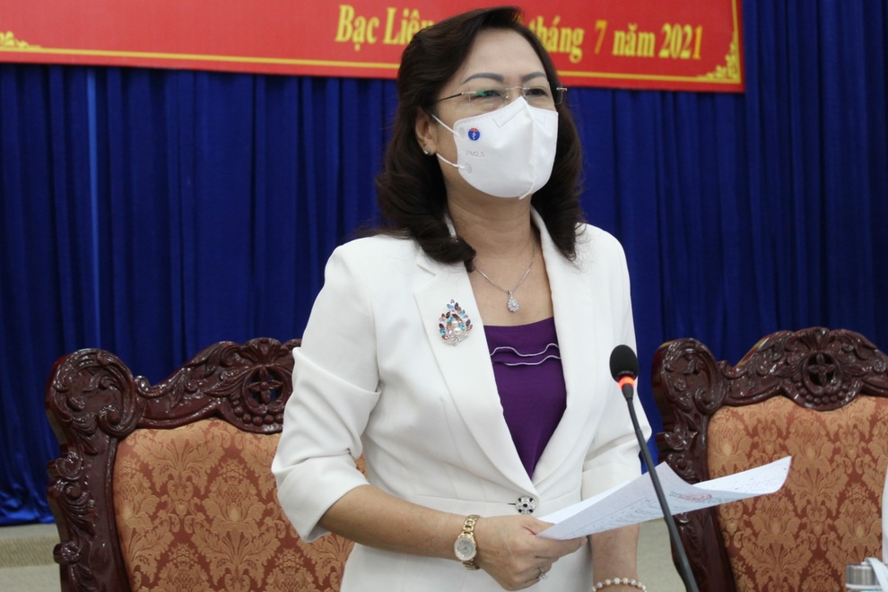 Thứ trưởng Bộ Y tế: Người dân không nên hoang mang với dịch bệnh Covid-19 - 2 Thứ trưởng Bộ Y tế: Người dân không nên hoang mang với dịch bệnh Covid-19 - 2