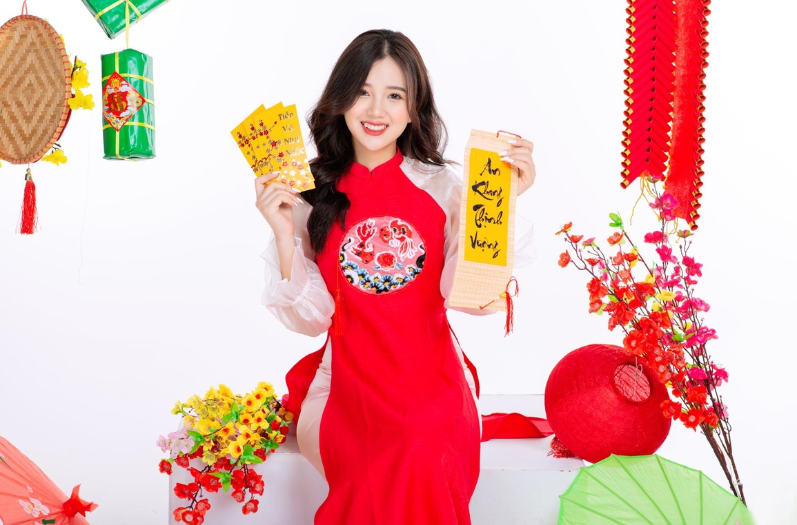 Thiếu nữ Phú Thọ khoe ảnh đón xuân, chia sẻ chuyện học, chuyện Tết - 1 Thiếu nữ Phú Thọ khoe ảnh đón xuân, chia sẻ chuyện học, chuyện Tết - 1