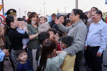 Thủ tướng: Xây dựng ít nhất 1 triệu căn nhà ở xã hội cho công nhân