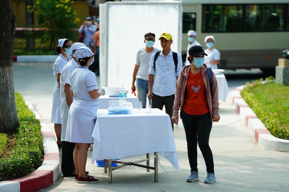 TPHCM xin mượn 3 địa điểm của Bộ Quốc phòng để lập khu cách ly tập trung - 1 TPHCM xin mượn 3 địa điểm của Bộ Quốc phòng để lập khu cách ly tập trung - 1