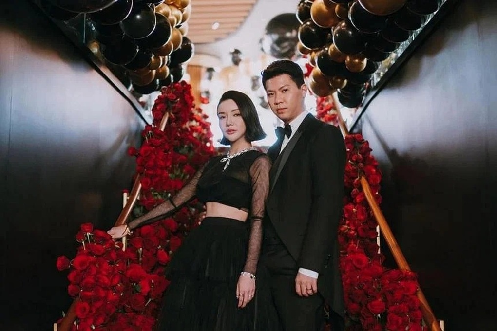 Ly hôn đòi quà: Cái kết đắng sau lễ ăn hỏi 15 thỏi vàng của con gái tỷ phú - 4 Ly hôn đòi quà: Cái kết đắng sau lễ ăn hỏi 15 thỏi vàng của con gái tỷ phú - 4