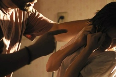 Bạo hành gia đình gia tăng thời Covid-19: Những vết thương tâm lý nặng nề