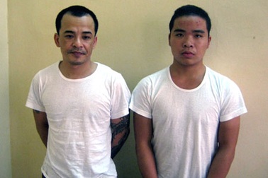 “Bảo kê” bắt giữ nữ tiếp viên karaoke để đòi nợ