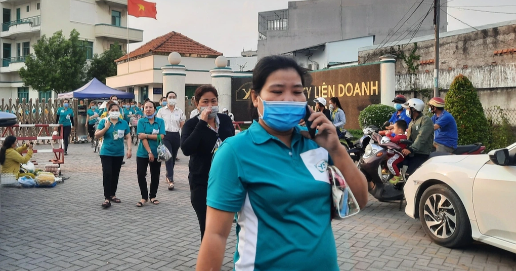 88% lao động mất việc là người không có tay nghề và... cử nhân đại học - 1 88% lao động mất việc là người không có tay nghề và... cử nhân đại học - 1