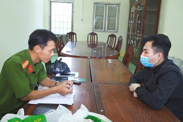 Bắt quả tang người đàn ông lên mạng bịa đặt bị ung thư, con gái bị bỏng