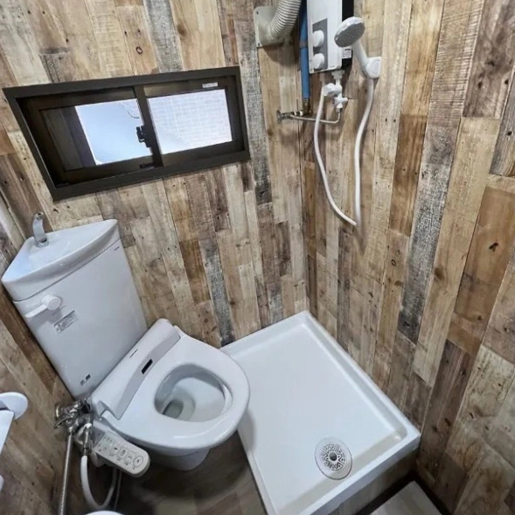 Căn hộ 6m2, giường ngủ ngay sát bồn cầu vệ sinh giá thuê 6 triệu đồng/tháng - 1 Căn hộ 6m2, giường ngủ ngay sát bồn cầu vệ sinh giá thuê 6 triệu đồng/tháng - 1