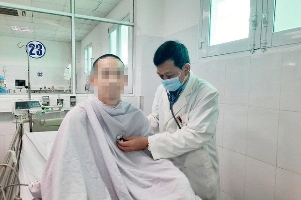 Cứu sống bệnh nhân bị dao đâm thủng tim nguy kịch - 1 Cứu sống bệnh nhân bị dao đâm thủng tim nguy kịch - 1