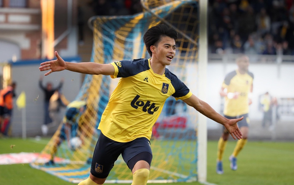 Kaoru Mitoma: Tiền đạo Nhật Bản gây sốt cả Premier League - 1 Kaoru Mitoma: Tiền đạo Nhật Bản gây sốt cả Premier League - 1