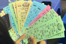 Hội chợ lô tô "núp bóng" cờ bạc ở Bình Dương đã tạm dừng hoạt động