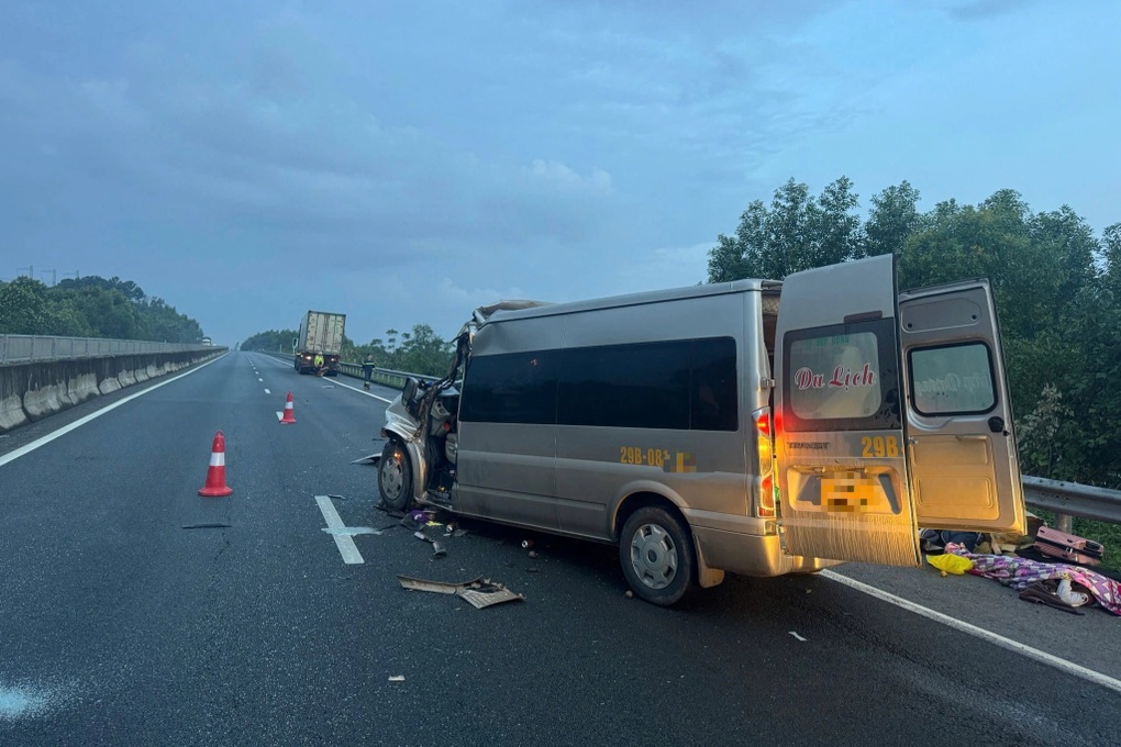 CSGT đồng loạt kiểm tra xe khách trên tất cả các tuyến cao tốc - 2