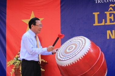 Hai trường ở Hà Nội tổ chức khai giảng sớm