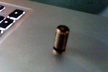 Phó công an xã nổ súng, cháu bé 4 tháng tuổi nhập viện 