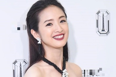 Lâm Y Thần khoe có tin vui sau 7 năm kết hôn