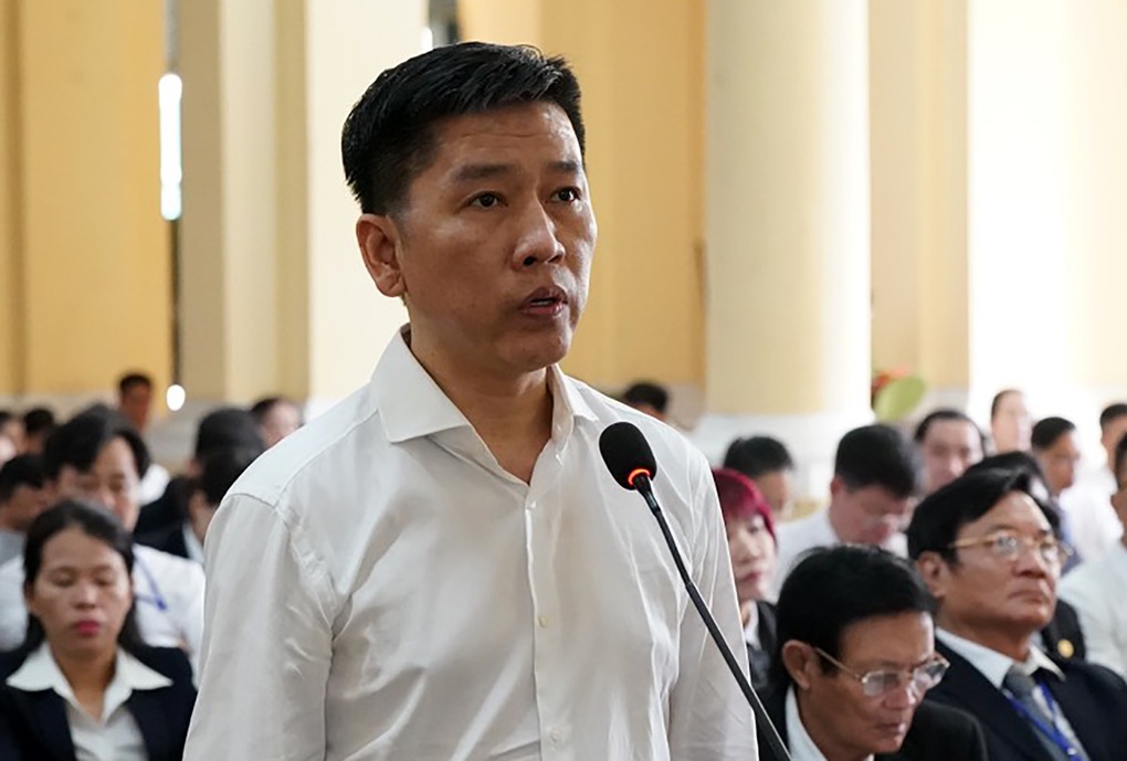 Người hối lộ 5,2 triệu USD khai được cấp mật khẩu cửa để đưa tiền vào nhà - 2 Người hối lộ 5,2 triệu USD khai được cấp mật khẩu cửa để đưa tiền vào nhà - 2