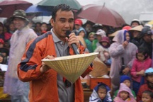 MC Quyền Linh đang kinh doanh ra sao?