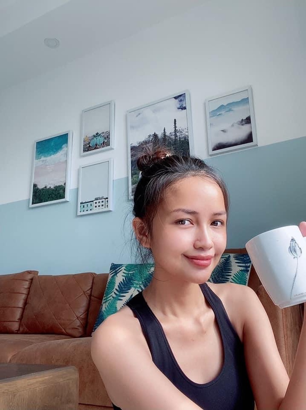 Soi mặt mộc và bảng thành tích thi đâu thắng đó của tân Hoa hậu - 12 Soi mặt mộc và bảng thành tích thi đâu thắng đó của tân Hoa hậu - 12