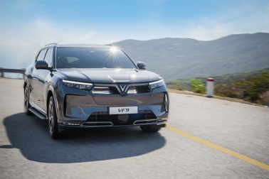 Những trang bị khiến xe VinFast VF 9 được đánh giá "xứng tầm xe chủ tịch"