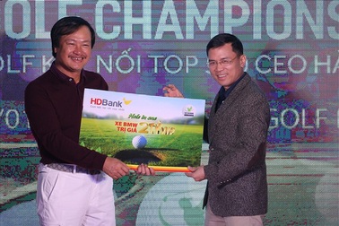 Golfer Nguyễn Đăng Quang "giật" giải HIO ở VCG 500