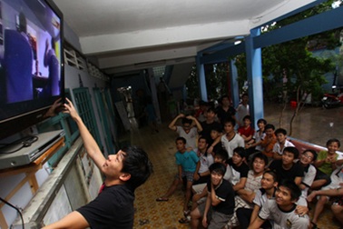 Khi trường tư chèo kéo học sinh