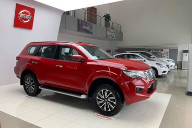 Ô tô đại hạ giá, thời điểm lý tưởng xuống tiền rước xế