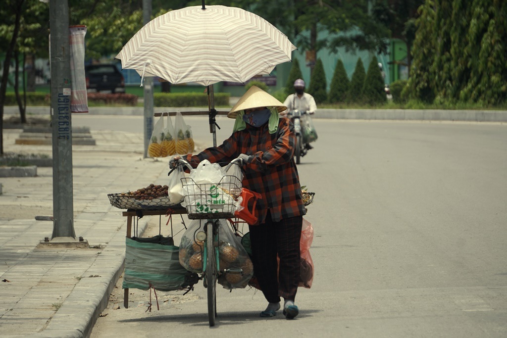 Người lao động vật lộn trong chảo lửa miền Trung - 3 Người lao động vật lộn trong chảo lửa miền Trung - 3