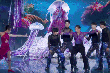 Ca sĩ mặt nạ tập 3: Sứa Thủy Tinh khiến Trấn Thành, Tóc Tiên "há hốc mồm"