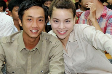 Hà Hồ và Quốc Cường tiếp tục hoạt động từ thiện trung thu