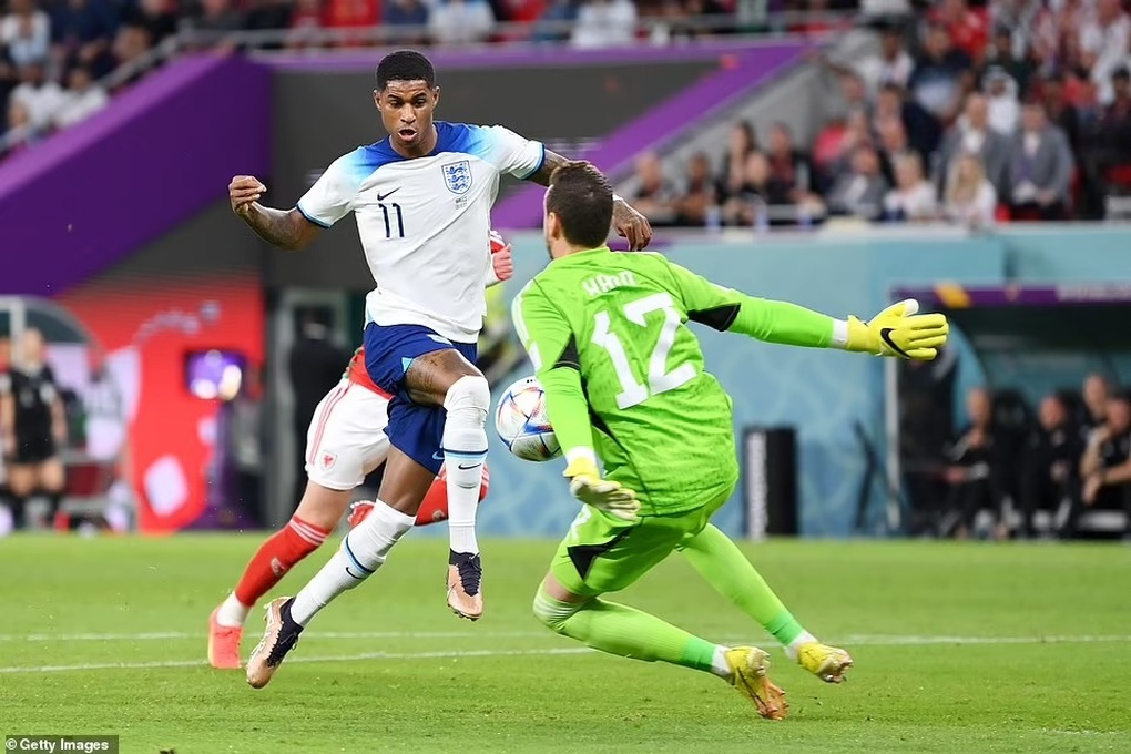 Marcus Rashford lý giải cách ăn mừng kỳ lạ sau siêu phẩm vào lưới Xứ Wales - 4 Marcus Rashford lý giải cách ăn mừng kỳ lạ sau siêu phẩm vào lưới Xứ Wales - 4